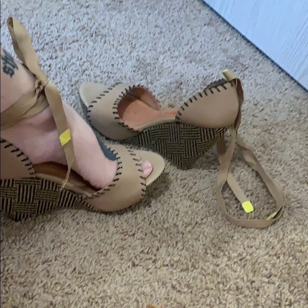 Women’s size 7 Seychelles wedge heels